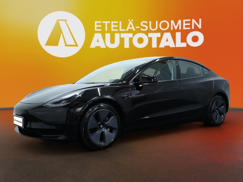 Tesla Model 3 vaihtoauto