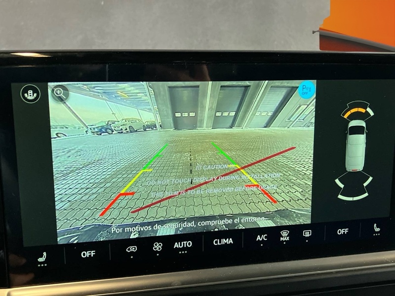 Volkswagen Caravelle vaihtoauto