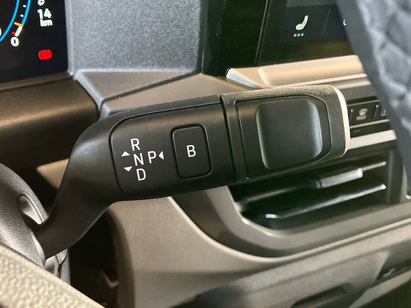 Volkswagen Caravelle vaihtoauto