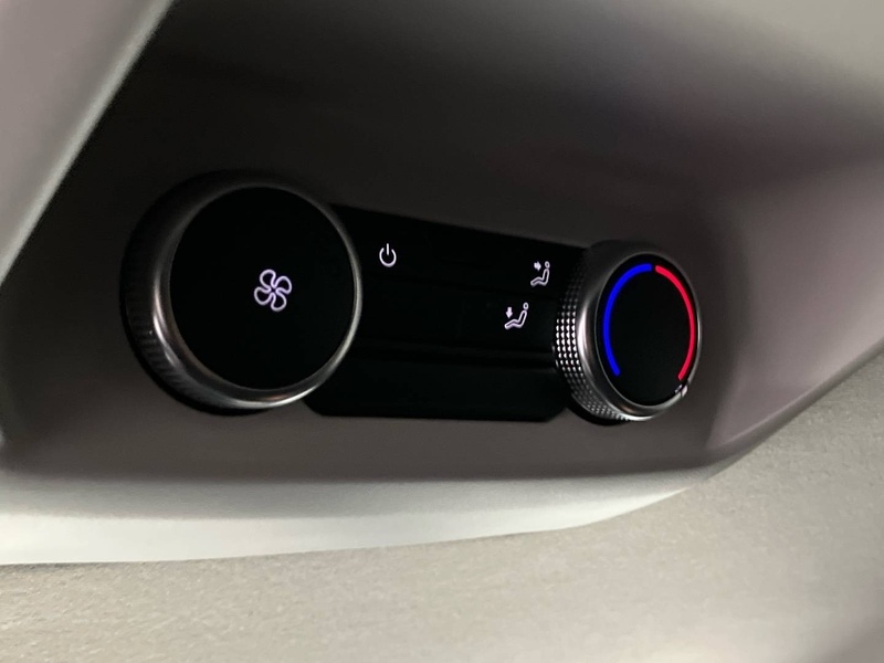 Volkswagen Caravelle vaihtoauto