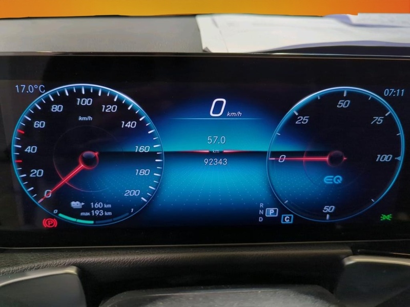 Mercedes-Benz EQB vaihtoauto