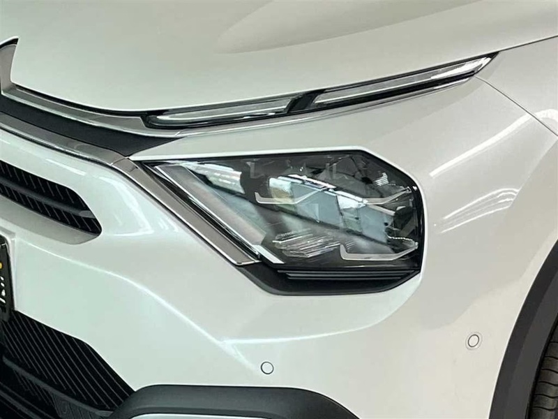 Citroën e-C4 X vaihtoauto