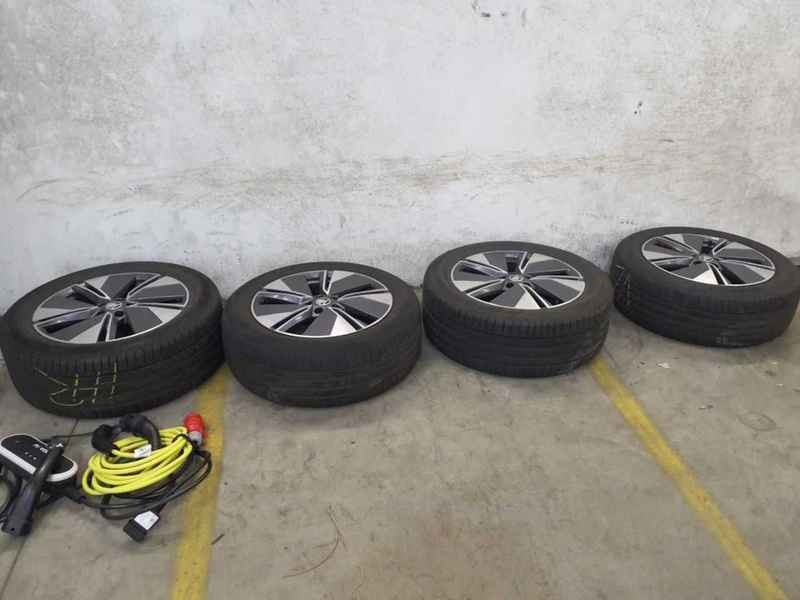 Skoda Enyaq vaihtoauto