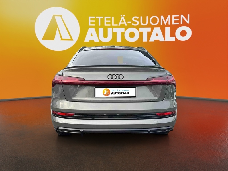 Audi e-tron vaihtoauto