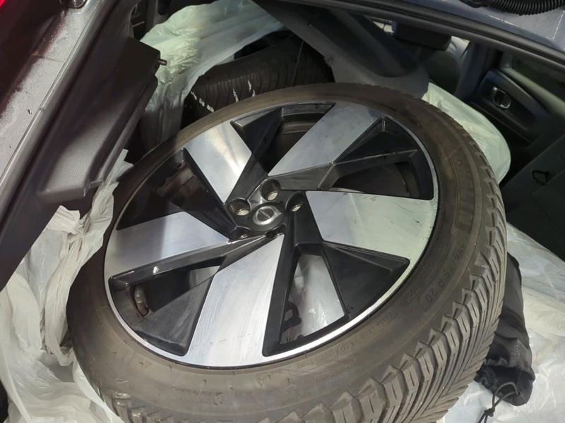 Volvo C40 vaihtoauto