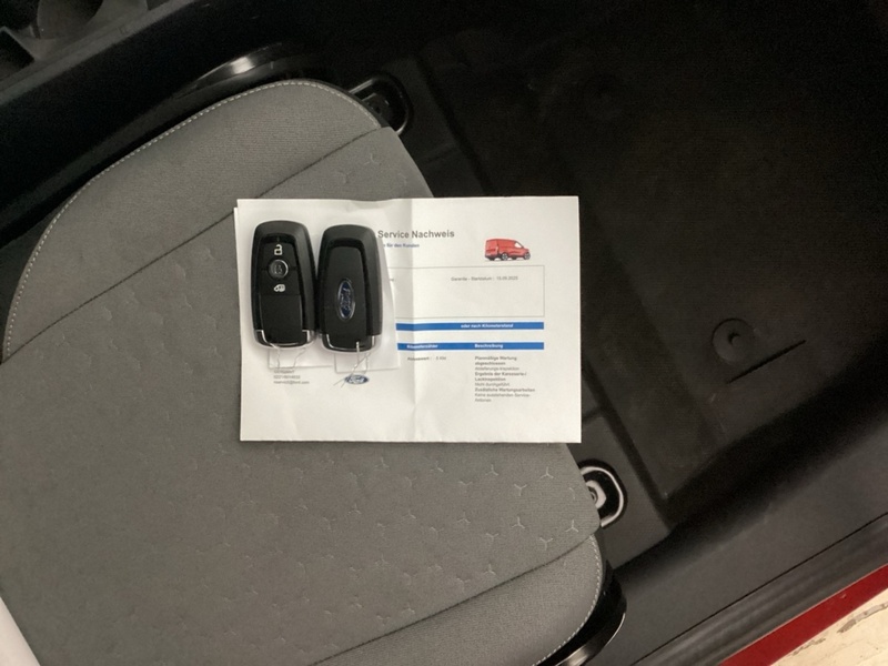 Ford Transit Courier vaihtoauto