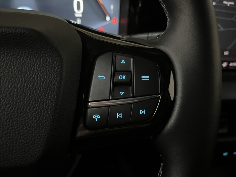 Ford Transit Courier vaihtoauto