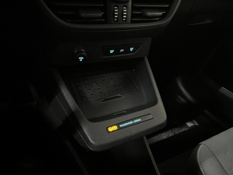 Ford Transit Courier vaihtoauto