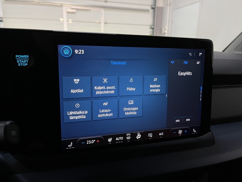 Ford Transit Courier vaihtoauto