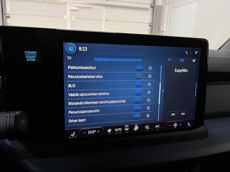 Ford Transit Courier vaihtoauto