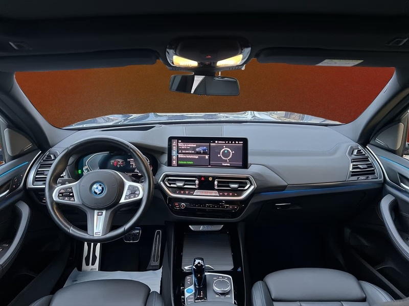 BMW iX3 vaihtoauto