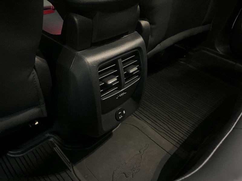 Ford USA Mustang vaihtoauto