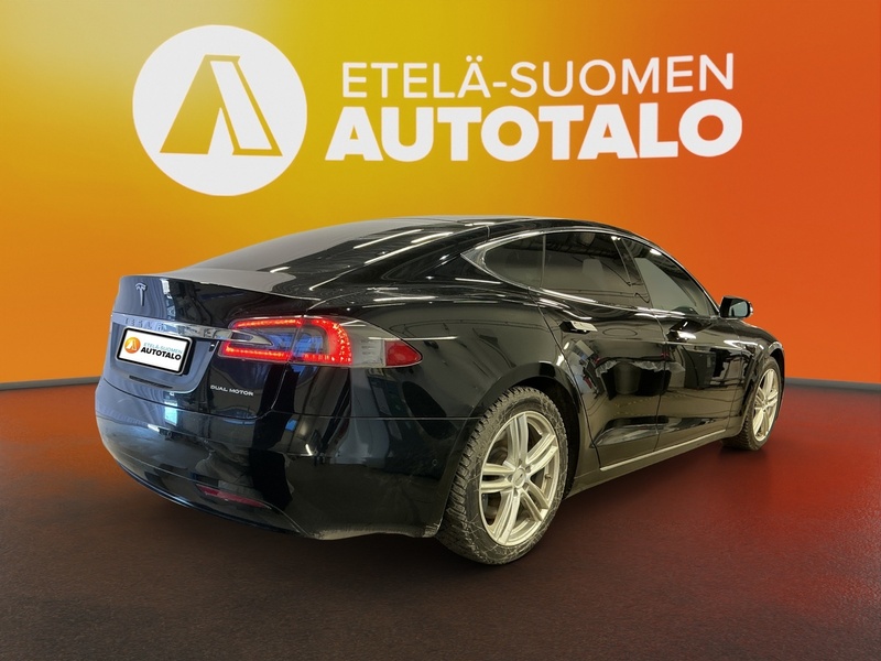 Tesla Model S vaihtoauto