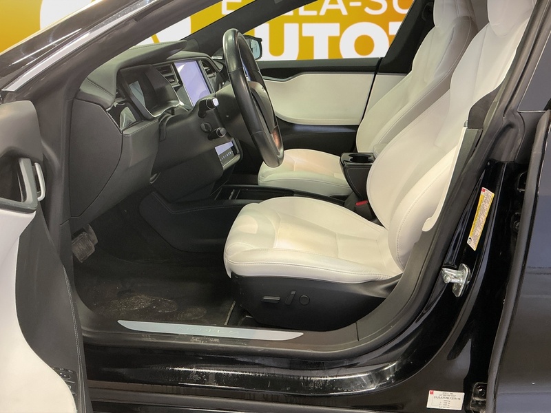 Tesla Model S vaihtoauto