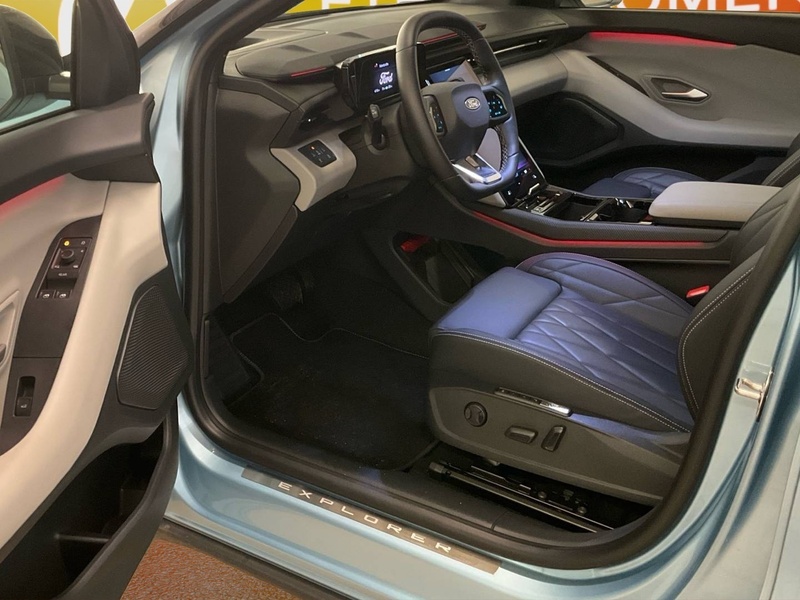 Ford USA Explorer vaihtoauto