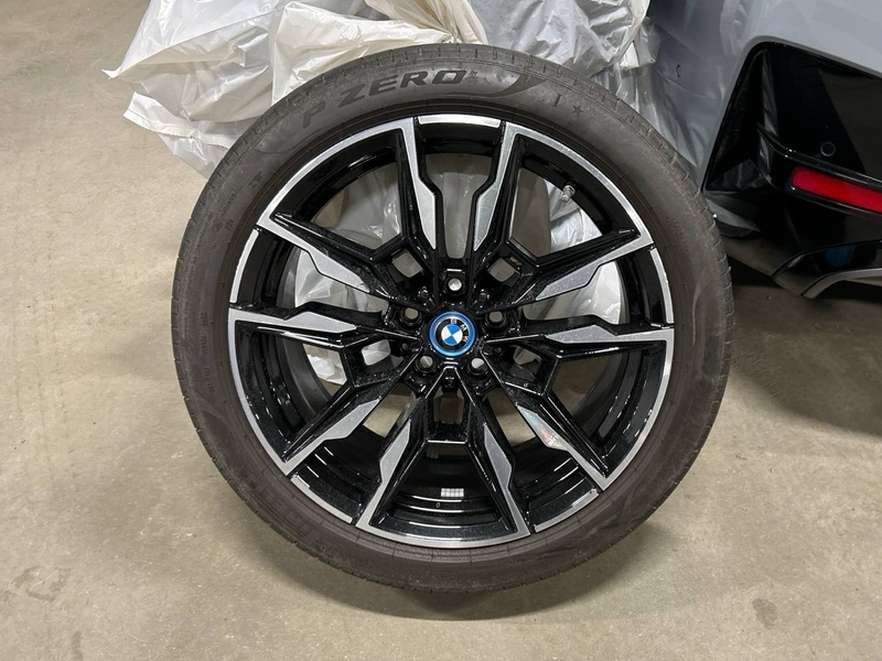 BMW i4 M50 vaihtoauto