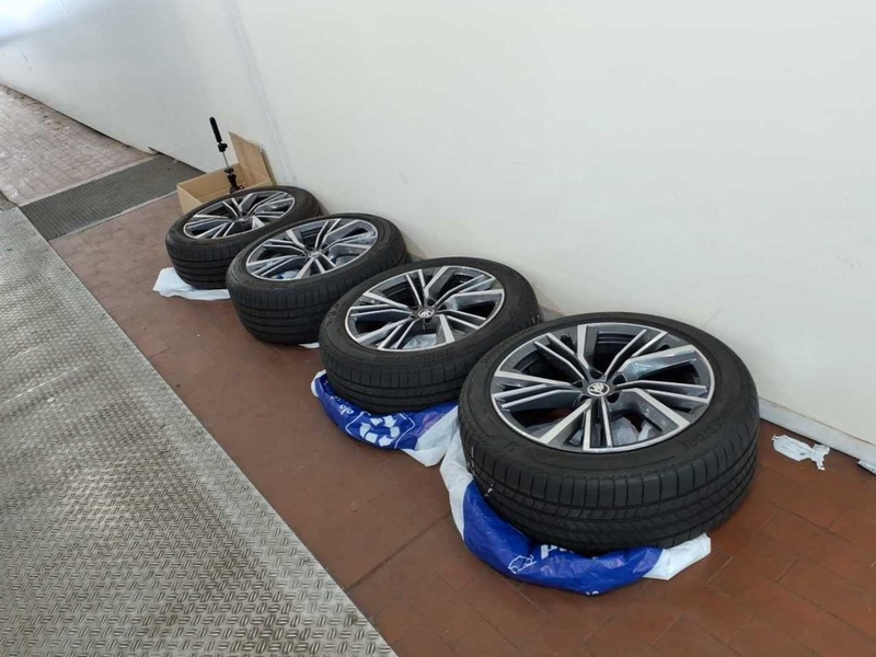 Skoda Enyaq vaihtoauto