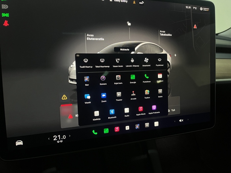 Tesla Model 3 vaihtoauto