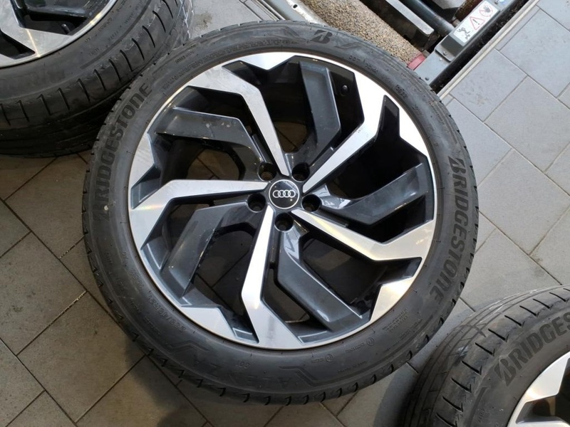 Audi e-tron vaihtoauto