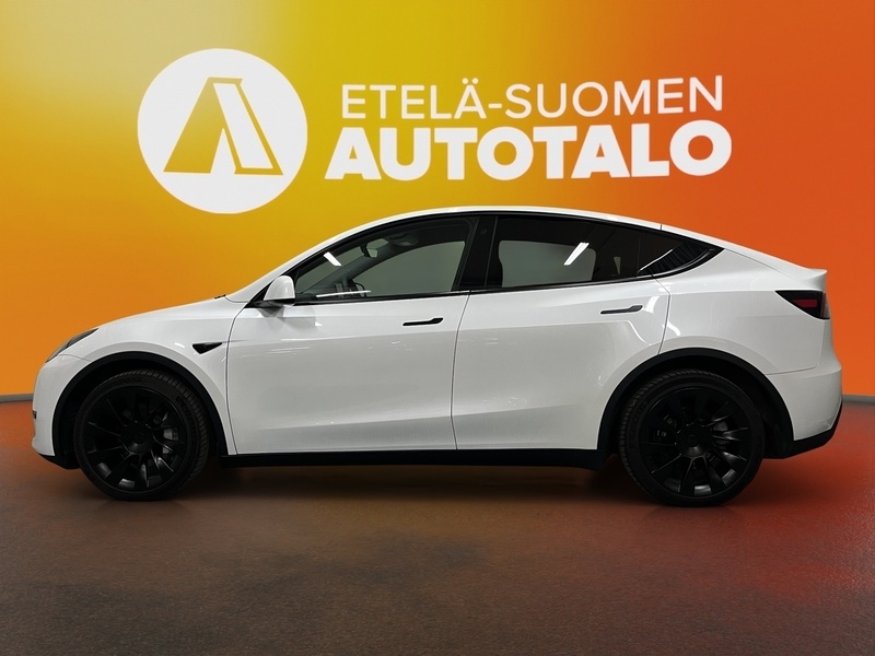 Tesla Model Y vaihtoauto