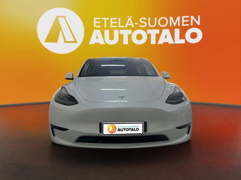 Tesla Model Y vaihtoauto