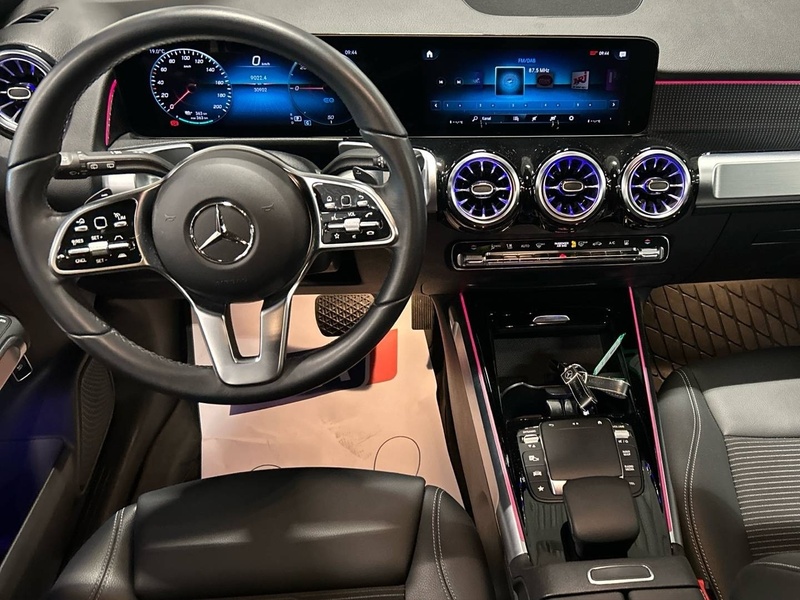 Mercedes-Benz EQB vaihtoauto