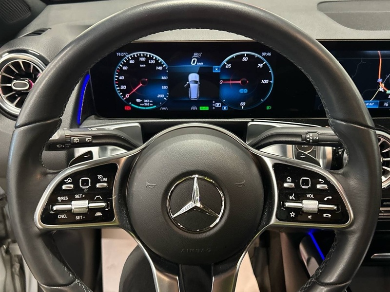 Mercedes-Benz EQB vaihtoauto