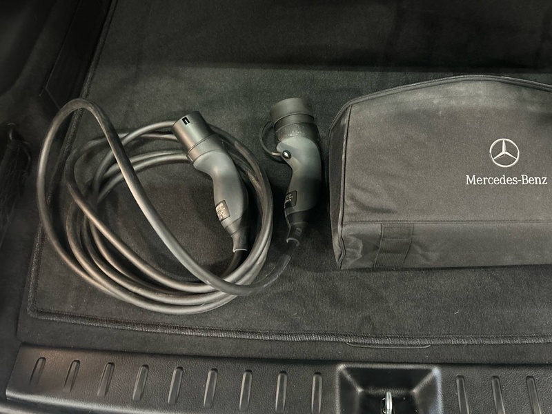 Mercedes-Benz EQB vaihtoauto