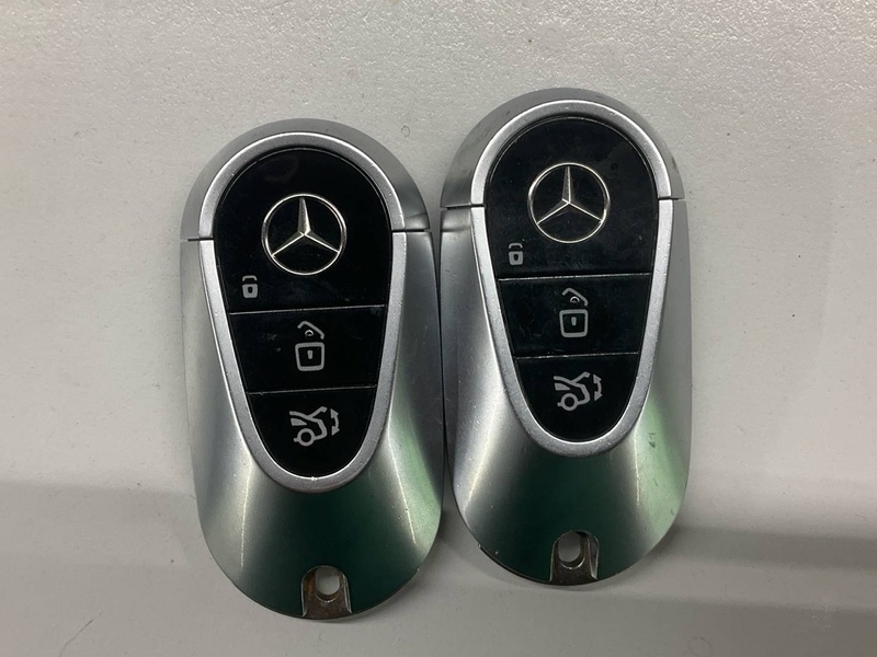 Mercedes-Benz EQS vaihtoauto