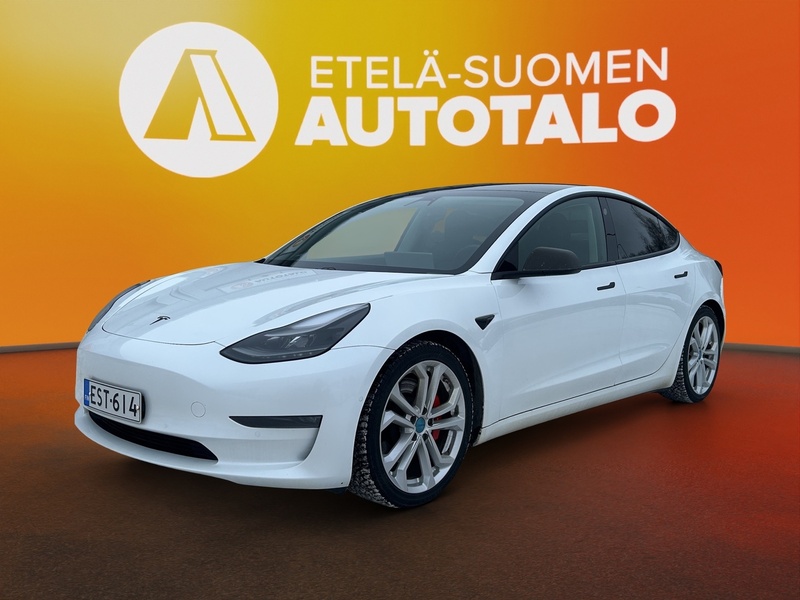 Tesla Model 3 vaihtoauto