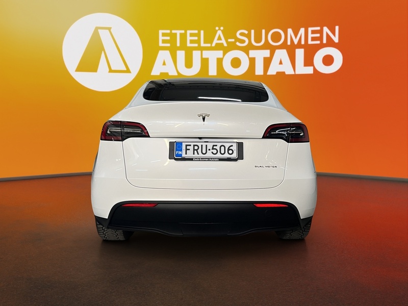 Tesla Model Y vaihtoauto