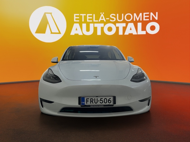 Tesla Model Y vaihtoauto