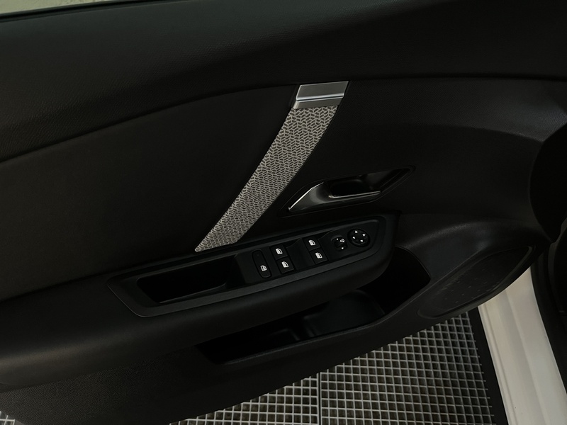 Citroën e-C4 X vaihtoauto