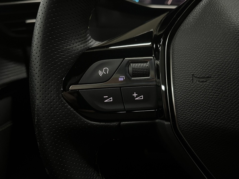 Peugeot e-208 vaihtoauto