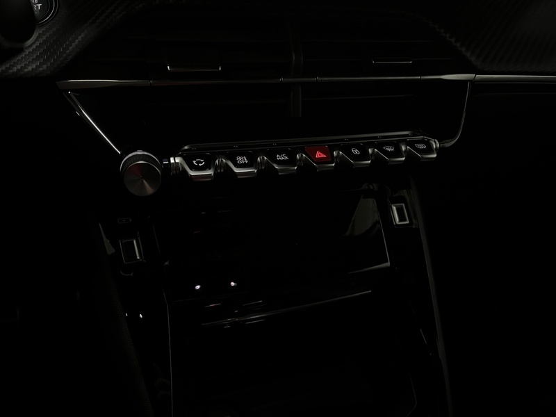 Peugeot e-208 vaihtoauto