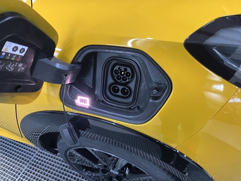 Peugeot e-208 vaihtoauto