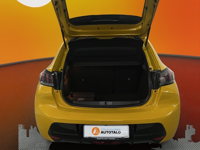 Peugeot e-208 vaihtoauto