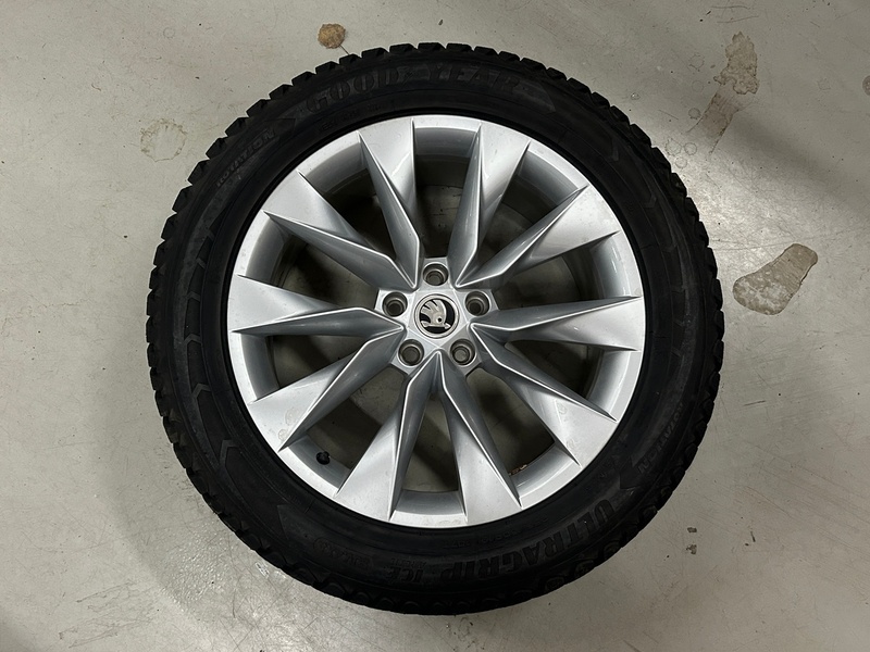 Skoda Enyaq vaihtoauto