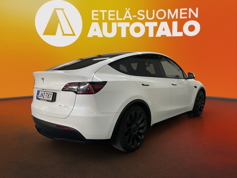 Tesla Model Y vaihtoauto