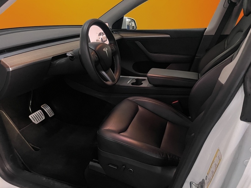 Tesla Model Y vaihtoauto