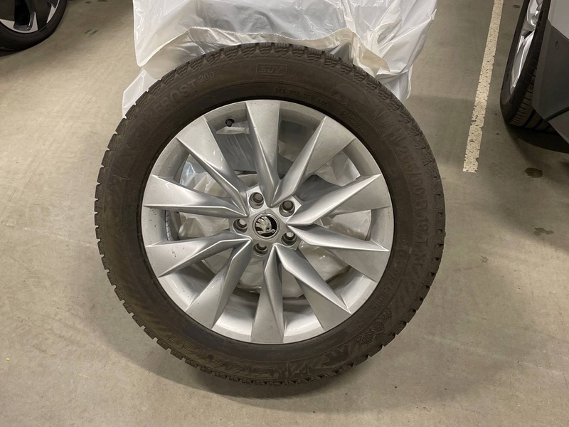 Skoda Enyaq vaihtoauto