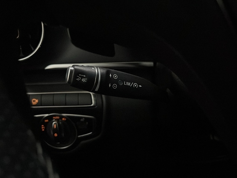 Mercedes-Benz EQV vaihtoauto