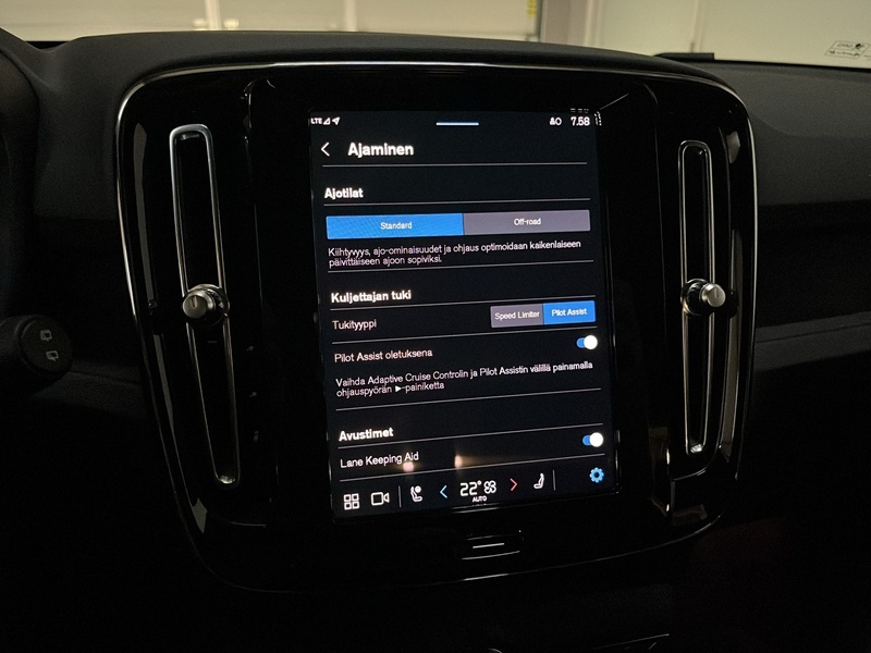 Volvo XC40 vaihtoauto