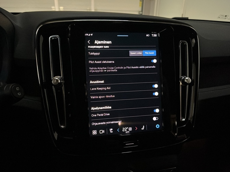 Volvo XC40 vaihtoauto