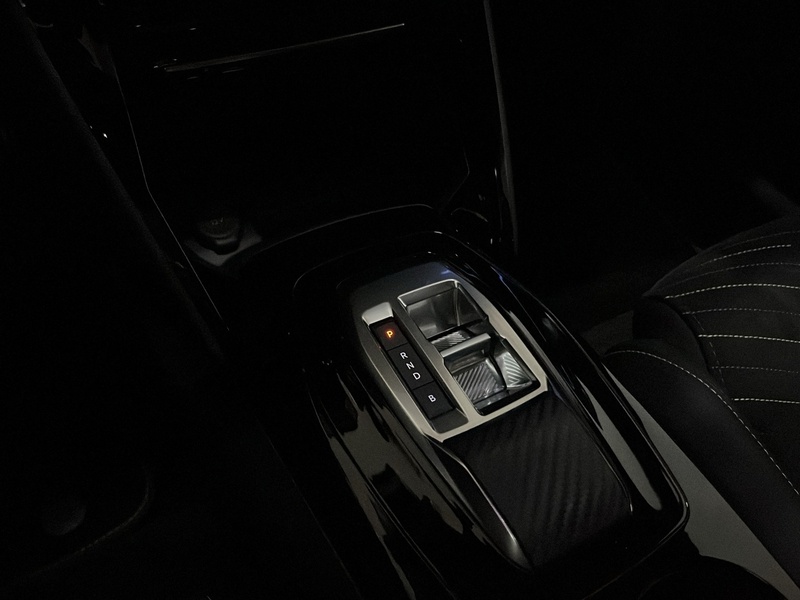 Peugeot e-2008 vaihtoauto