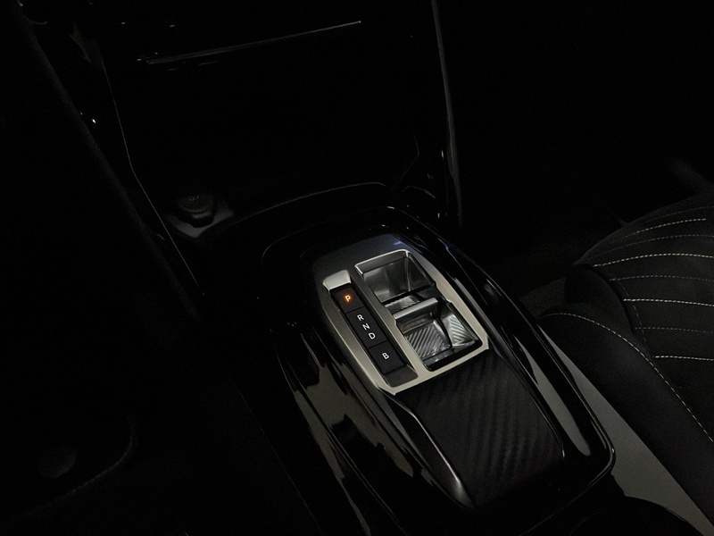 Peugeot e-2008 vaihtoauto