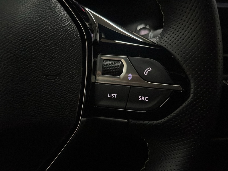 Peugeot e-2008 vaihtoauto