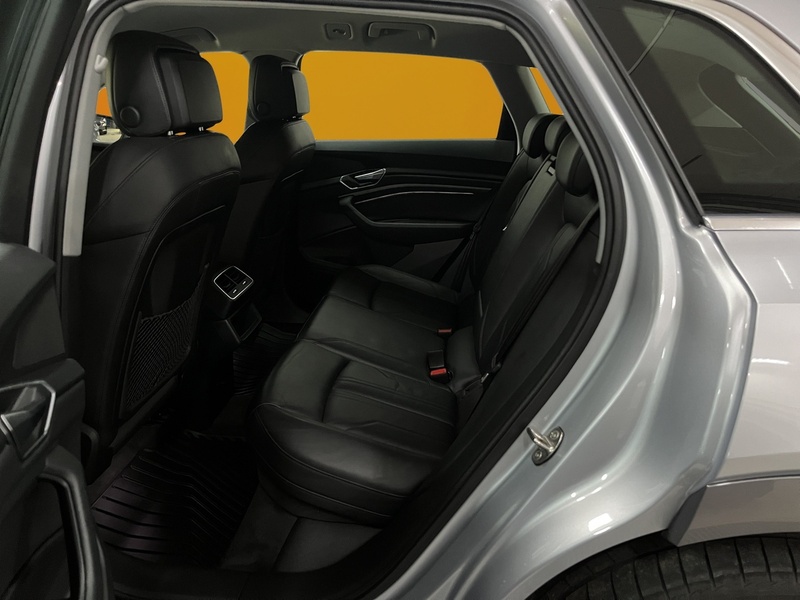 Audi e-tron vaihtoauto