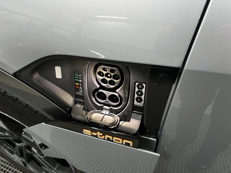 Audi e-tron vaihtoauto