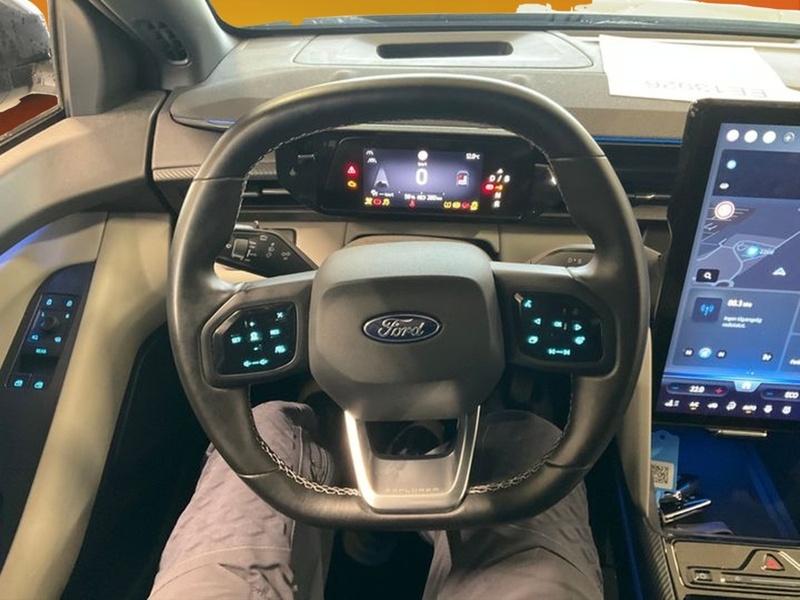 Ford USA Explorer vaihtoauto